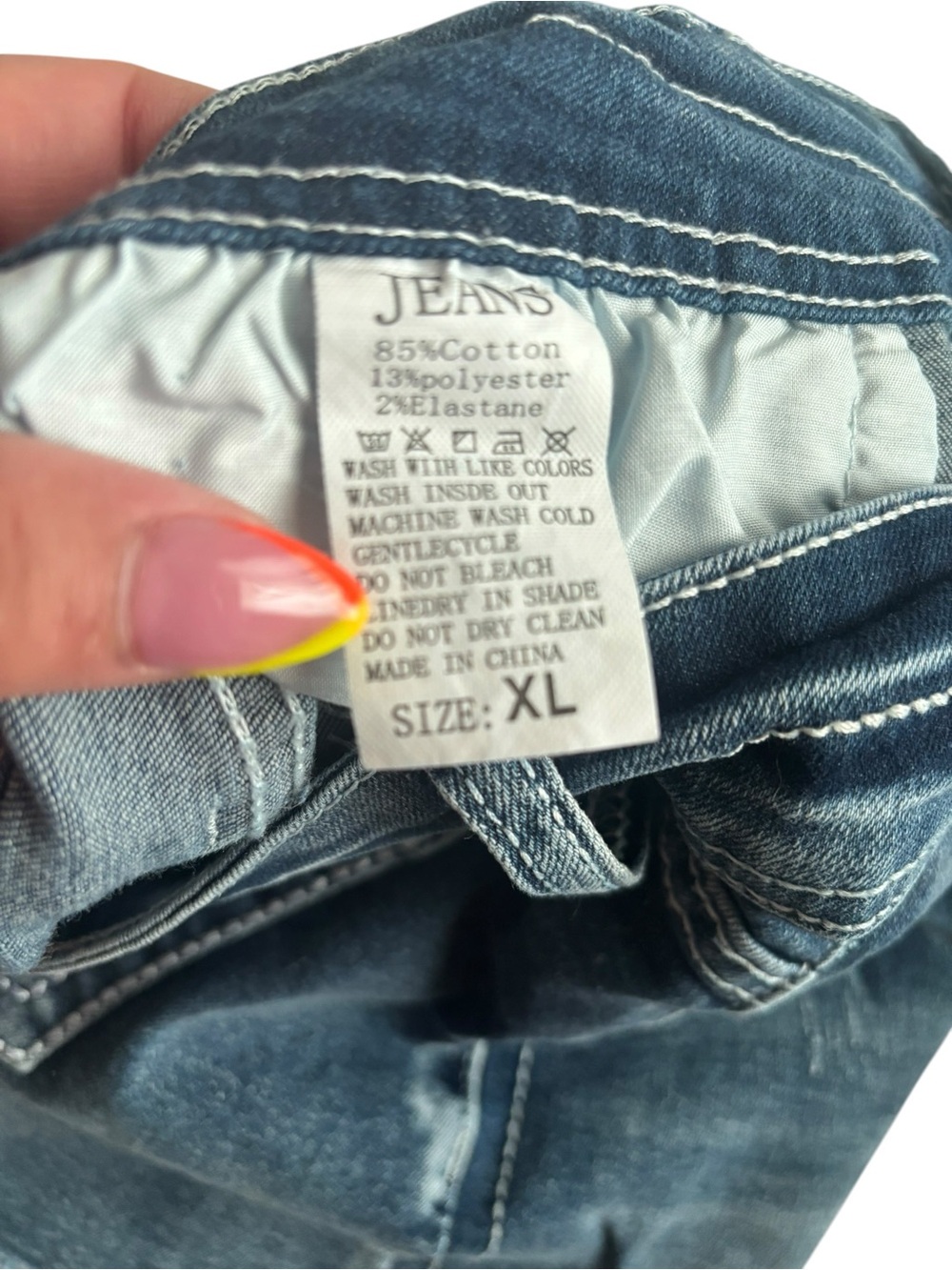 High-Rise Distressed Denim Shorts - Picture 4 of 5